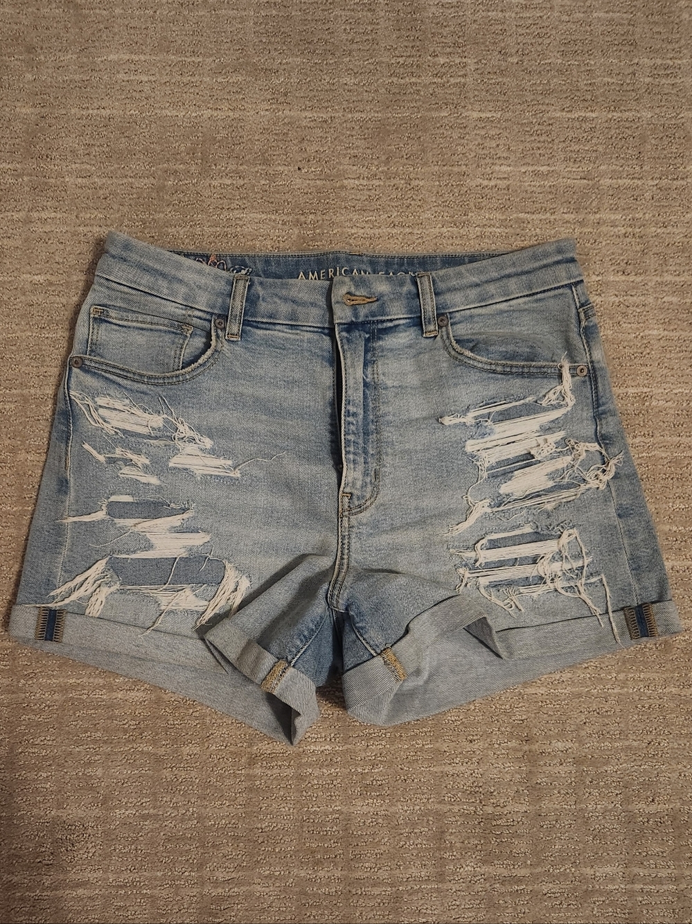 American Eagle Distressed Curvy Mom Short